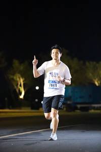 BIB: 195, 78411
                            <button type="button" onclick="openModal(16528001)" class="btn btn-primary btn-sm float-right btn-popup" data-toggle="modal" data-target=".modal-high-quality">
                        <i class="fas fa-shopping-cart"></i> Add to Cart
                    </button>
                                            <button type="button" onclick="isThisMe(16528001, true)" class="btn btn-success btn-sm float-right btn-popup btn-isme hidden" data-toggle="tooltip" data-placement="bottom" title="นี่คือรูปของคุณใช่ไหม คลิกที่นี่เพื่อเอาเข้าอัลบั้ม">
                        <i class="fas fa-plus"></i> Add to album
                    </button>
                    <button type="button" onclick="isThisMe(16528001, false)" class="btn btn-warning btn-sm float-right btn-popup btn-isnotme hidden">
                        <i class="fas fa-ban"></i> Remove from album
                    </button>